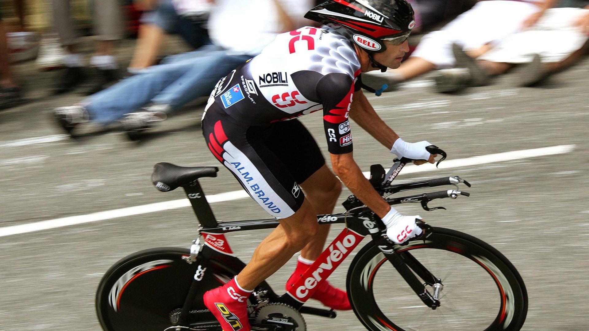 武磊留洋两载遇挑战，坦言状态下滑誓迎转机